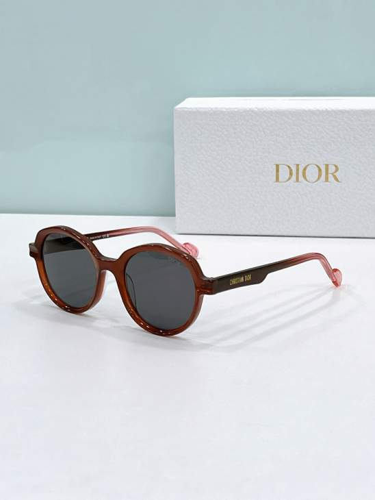 Picture of Dior Sunglasses _SKUfw76702302fw